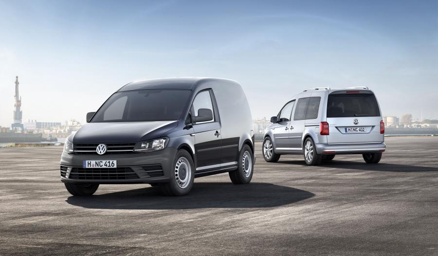  Volkswagen Caddy Highline 2015 года  (фото 8 из 19)